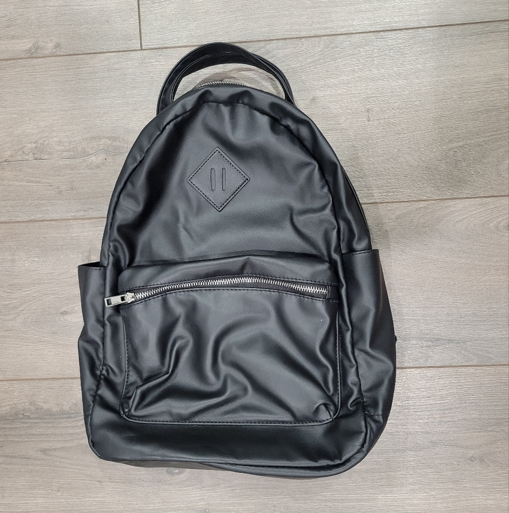 No Boundaries Black Backpack - Picture 3 of 5